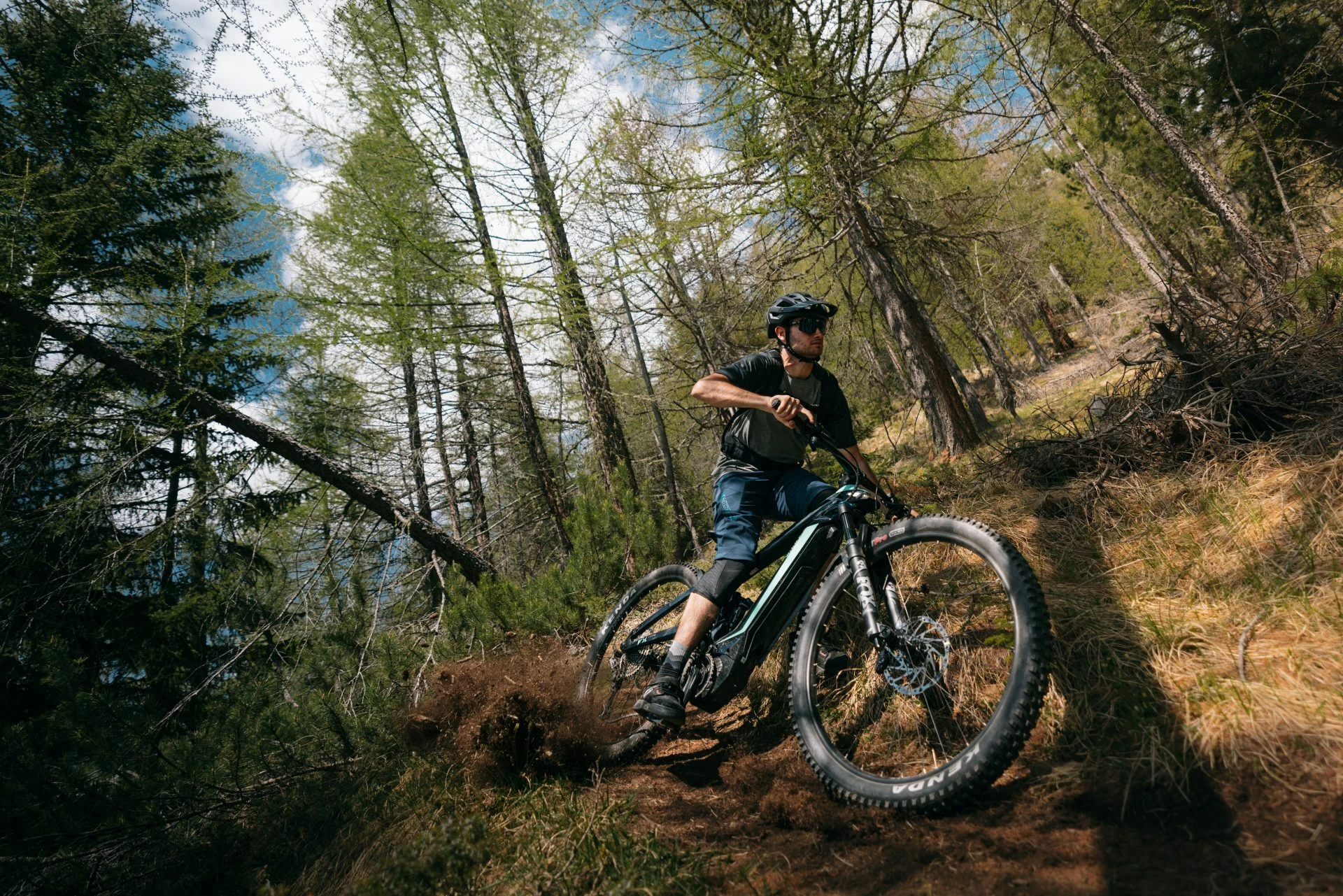 Bianchi E-omnia FX Type 500watt Sram GX 1x 12v 2022 – Image 3